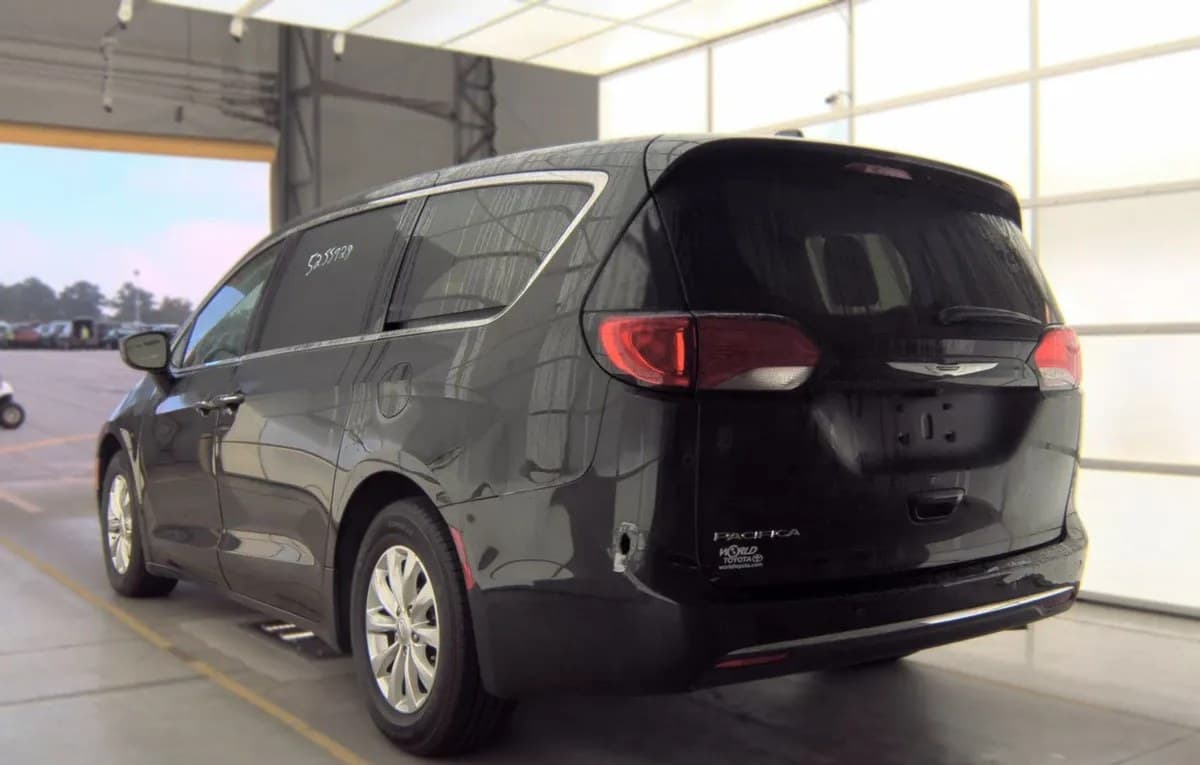 2019 CHRYSLER PACIFICA TOURING PLUS 121.6" WB 5