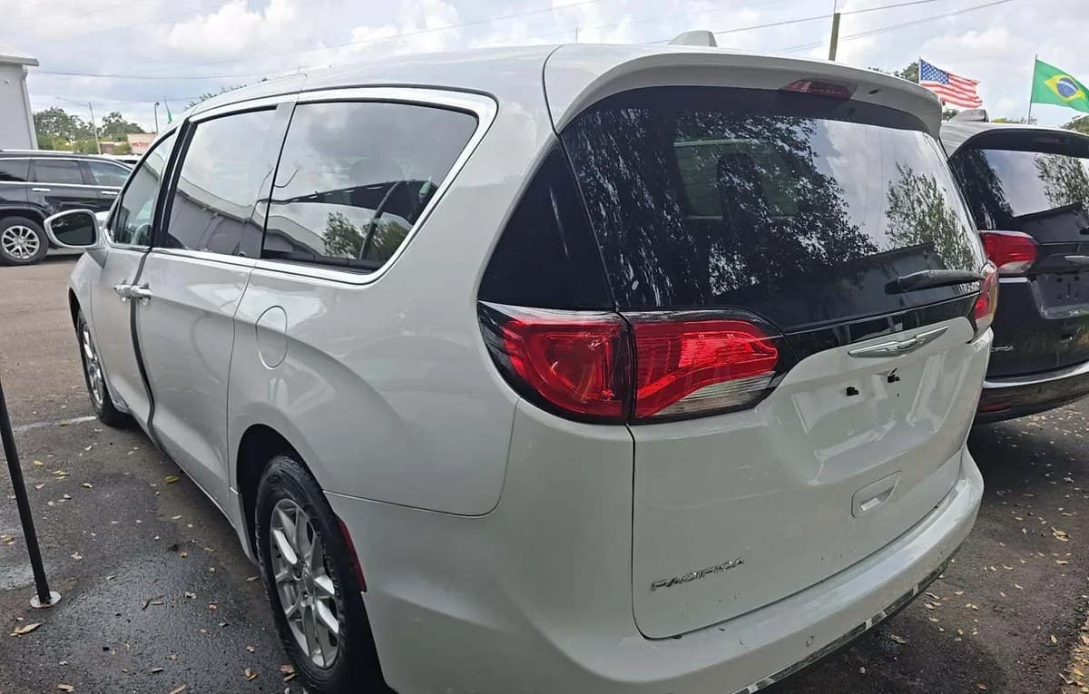 2020 CHRYSLER PACIFICA TOURING 121.6" WB 3