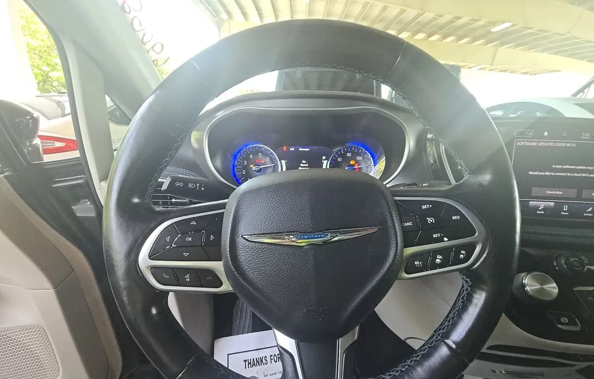 2021 CHRYSLER PACIFICA TOURING 121.6" WB 7