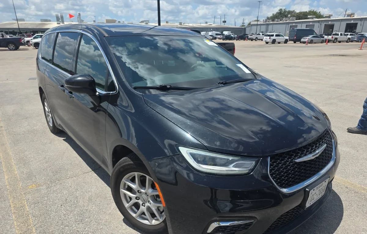 2023 CHRYSLER PACIFICA TOURING 121.6" WB 4