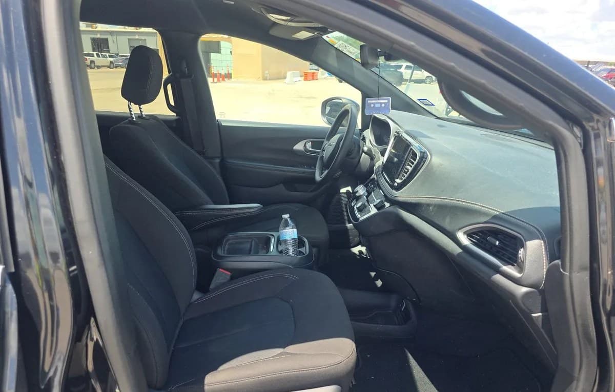 2023 CHRYSLER PACIFICA TOURING 121.6" WB 5