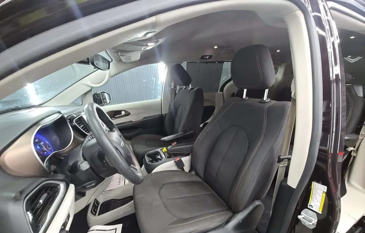 2018 CHRYSLER PACIFICA TOURING PLUS 121.6" WB 4