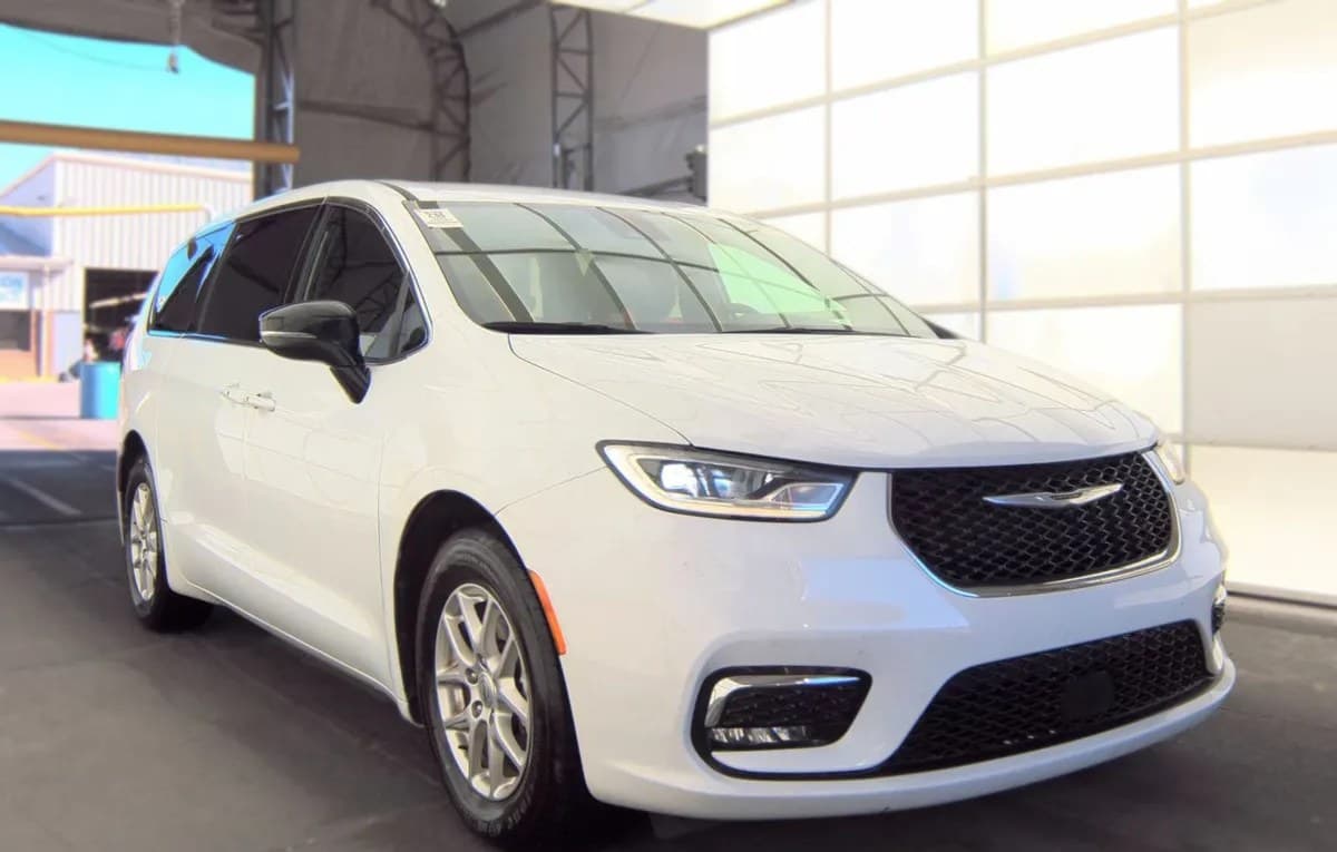 2024 CHRYSLER PACIFICA TOURING 121.6" WB 4