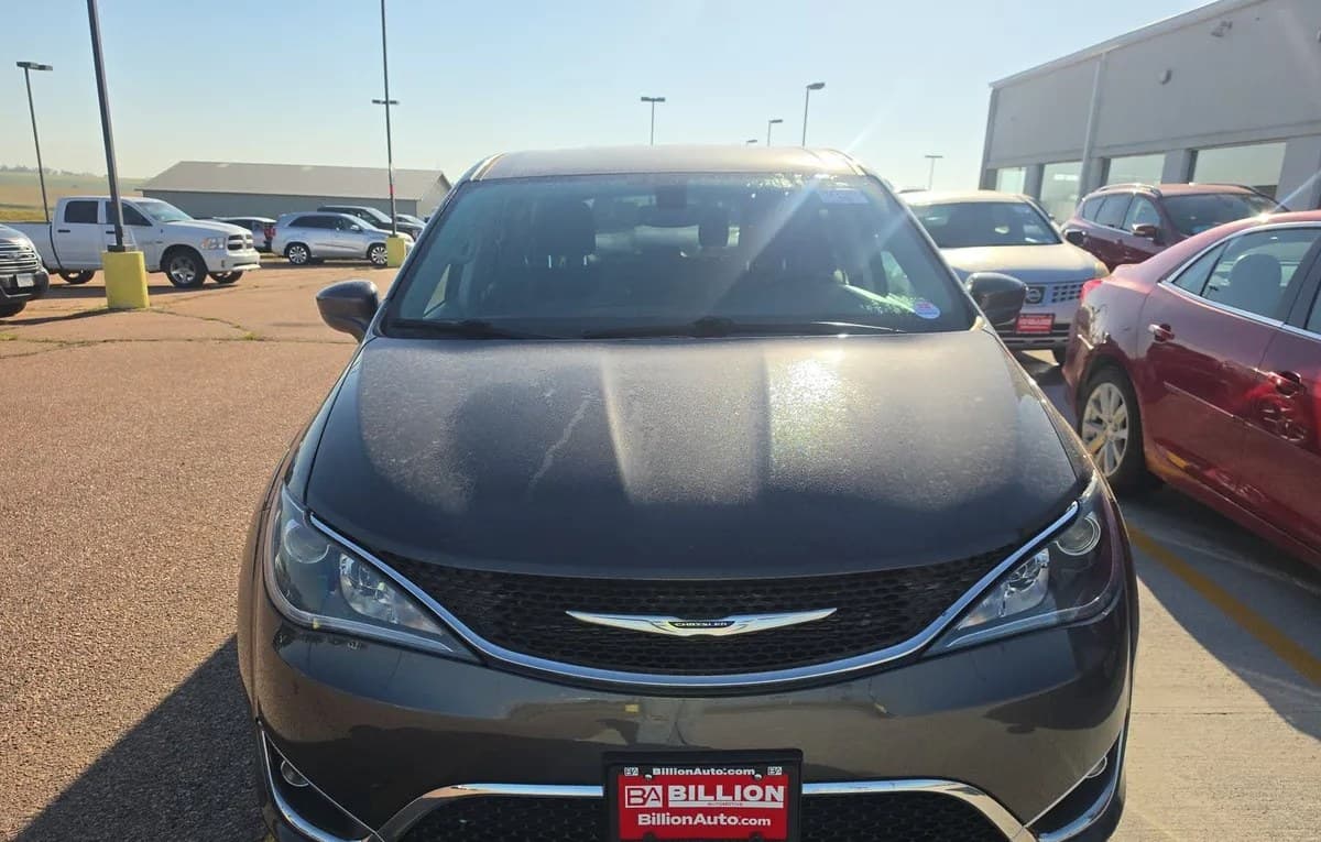 2019 CHRYSLER PACIFICA TOURING Plus 3
