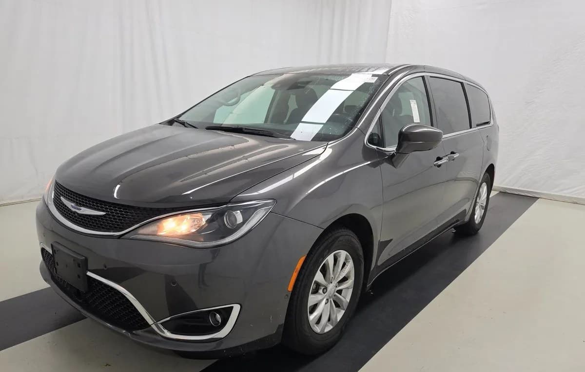 2019 CHRYSLER PACIFICA TOURING PLUS 121.6" WB 2