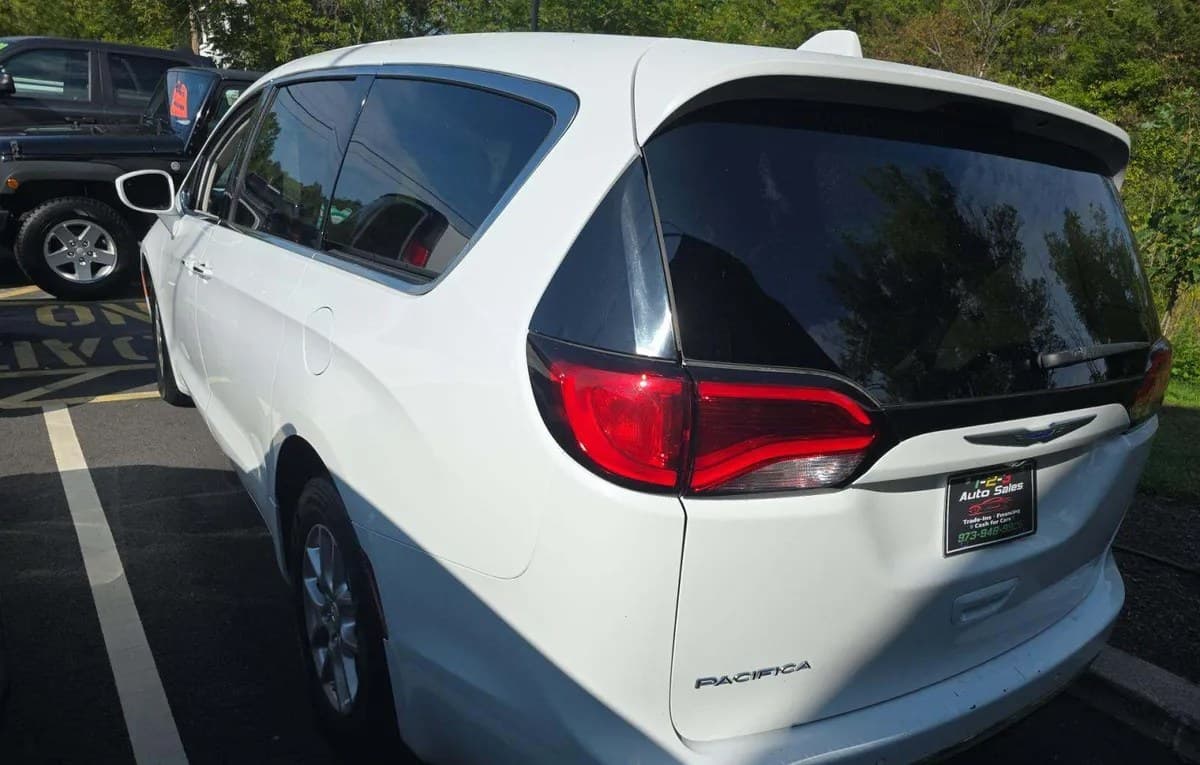 2020 CHRYSLER PACIFICA TOURING 121.6" WB 3