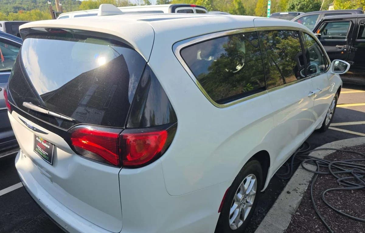 2020 CHRYSLER PACIFICA TOURING 121.6" WB 4