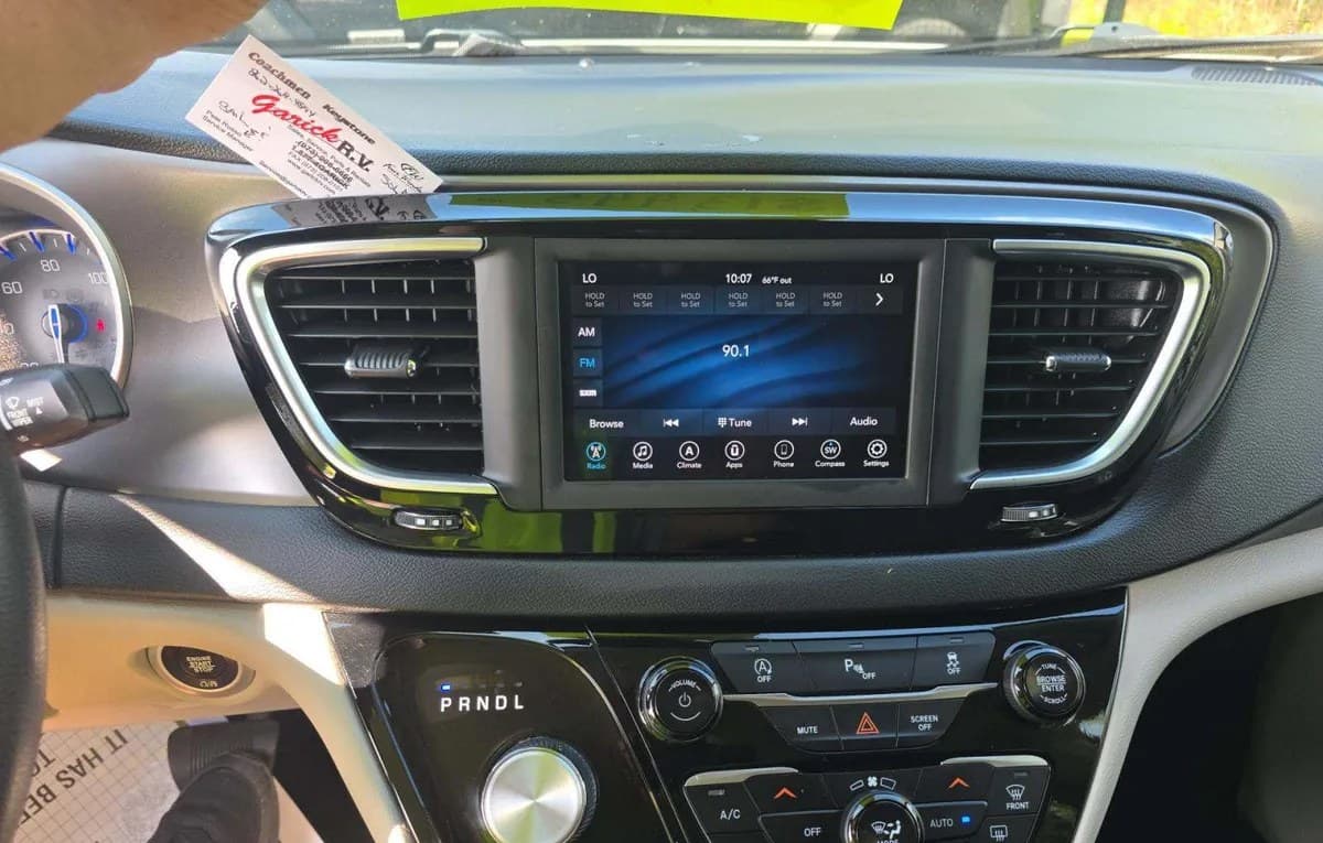 2020 CHRYSLER PACIFICA TOURING 121.6" WB 7