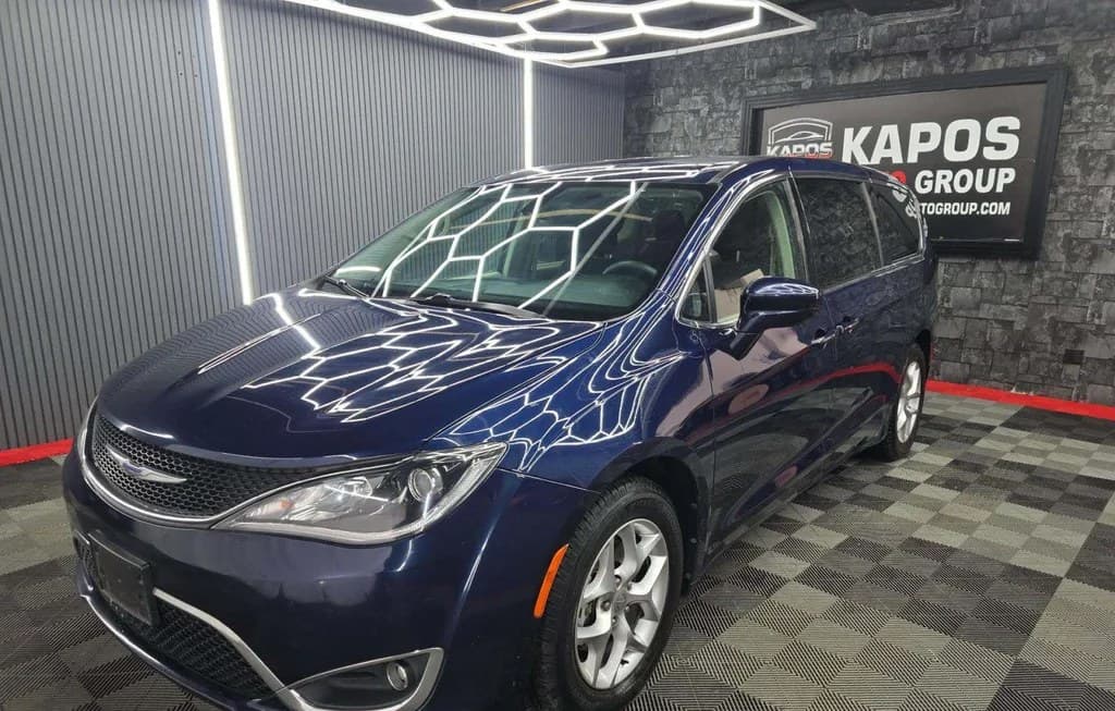 2018 CHRYSLER PACIFICA TOURING PLUS 121.6" WB 1