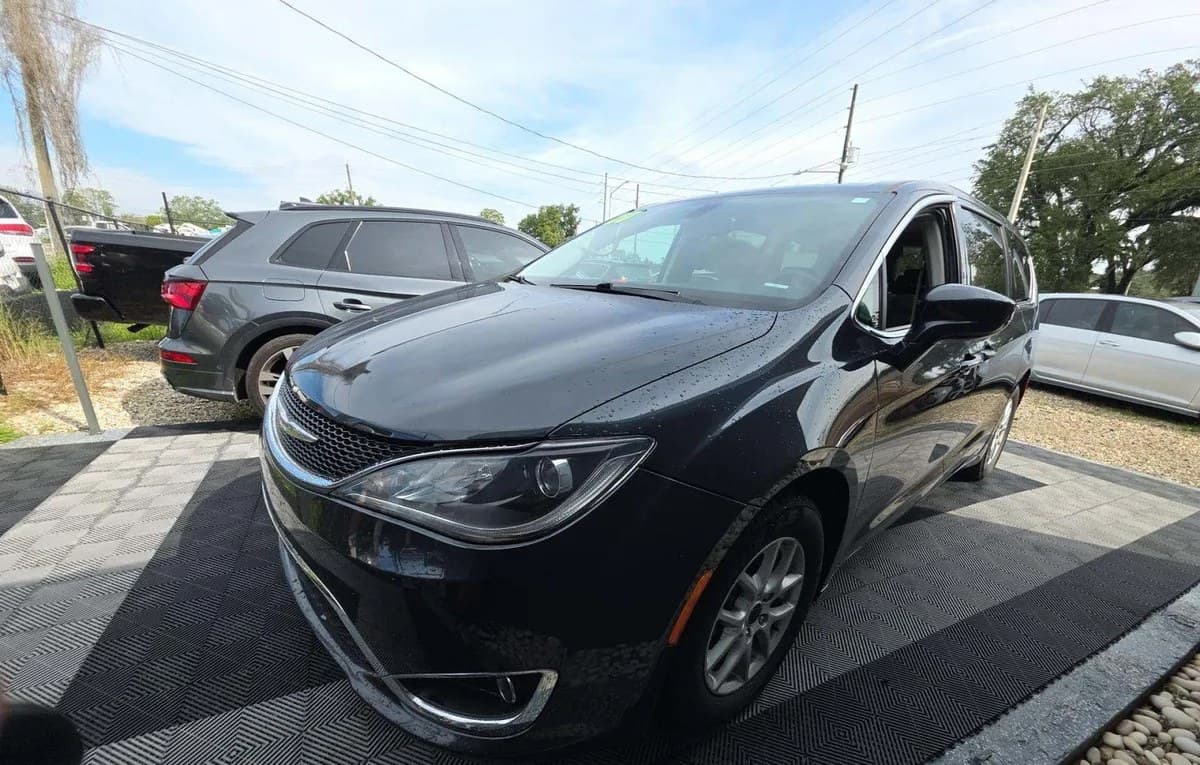 2020 CHRYSLER PACIFICA TOURING 121.6" WB 2