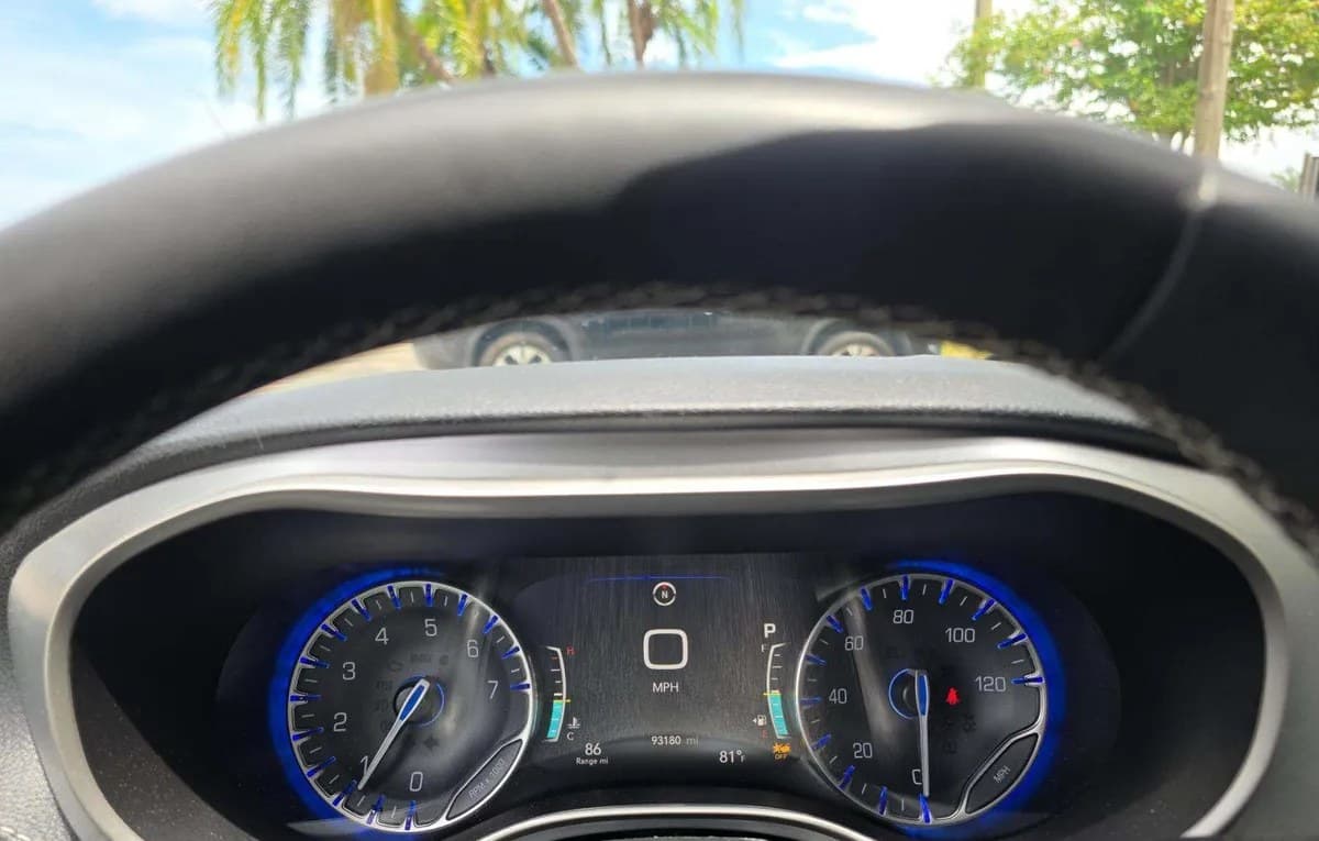 2023 CHRYSLER PACIFICA TOURING 121.6" WB 6