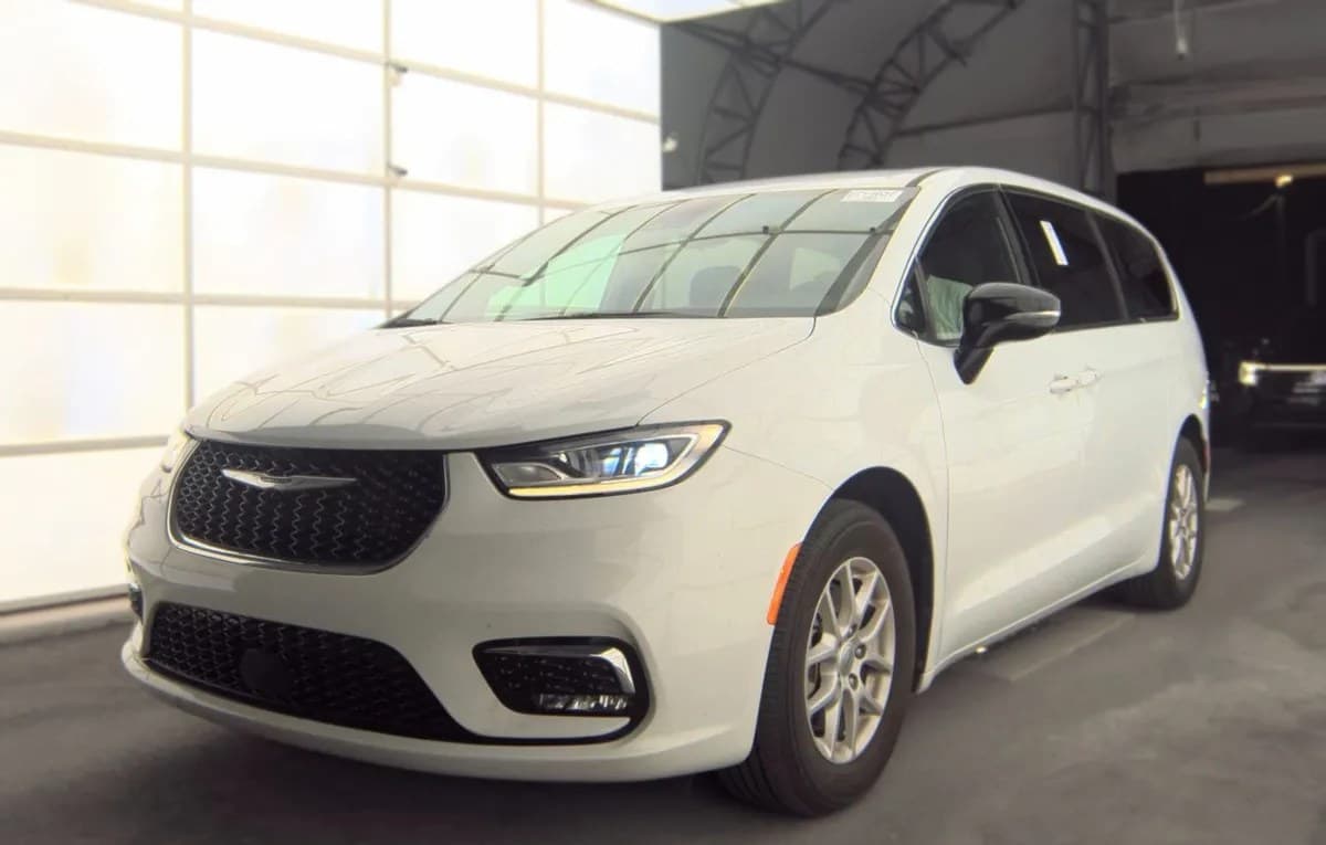2024 CHRYSLER PACIFICA TOURING 121.6" WB 2