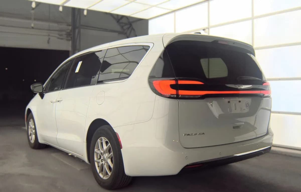 2024 CHRYSLER PACIFICA TOURING 121.6" WB 5
