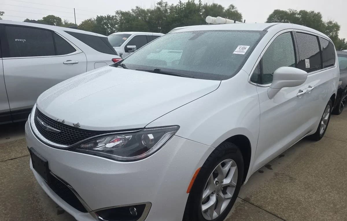 2019 CHRYSLER PACIFICA TOURING PLUS 121.6" WB 2