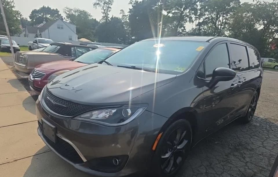 2019 CHRYSLER PACIFICA TOURING PLUS 121.6" WB 1
