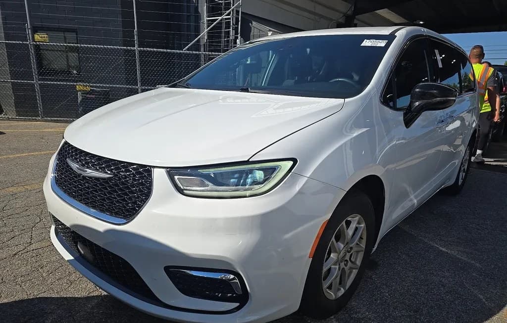 2024 CHRYSLER PACIFICA TOURING 121.6" WB