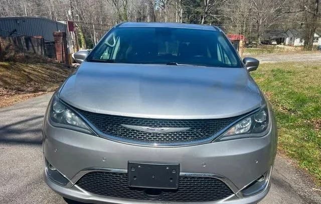 2019 CHRYSLER PACIFICA TOURING PLUS 121.6" WB 3