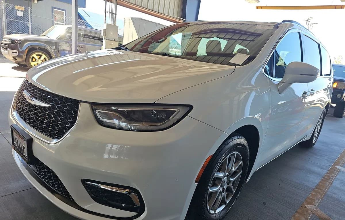 2022 CHRYSLER PACIFICA TOURING 121.6" WB 2