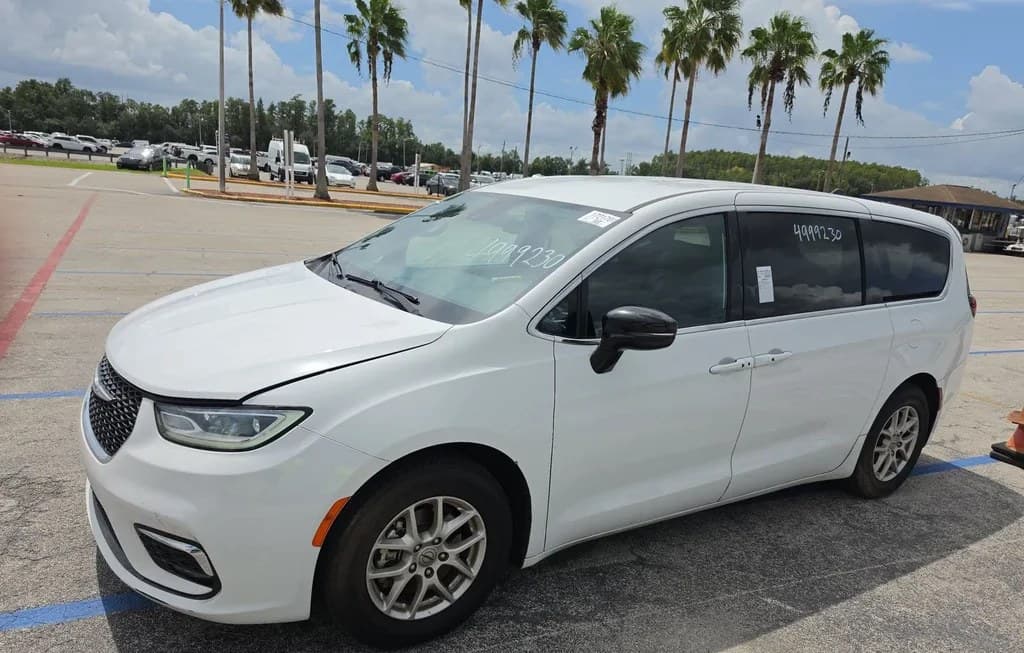 2024 CHRYSLER PACIFICA TOURING 121.6" WB