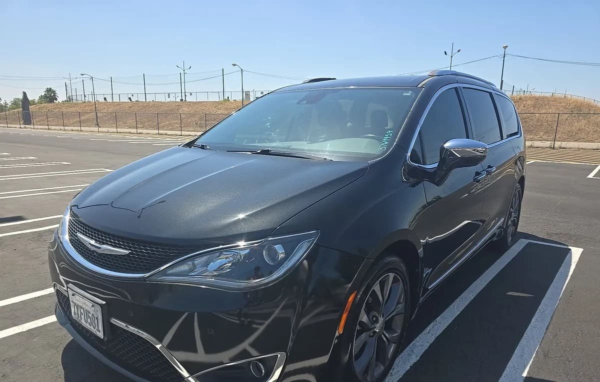 2017 CHRYSLER PACIFICA Limited 2