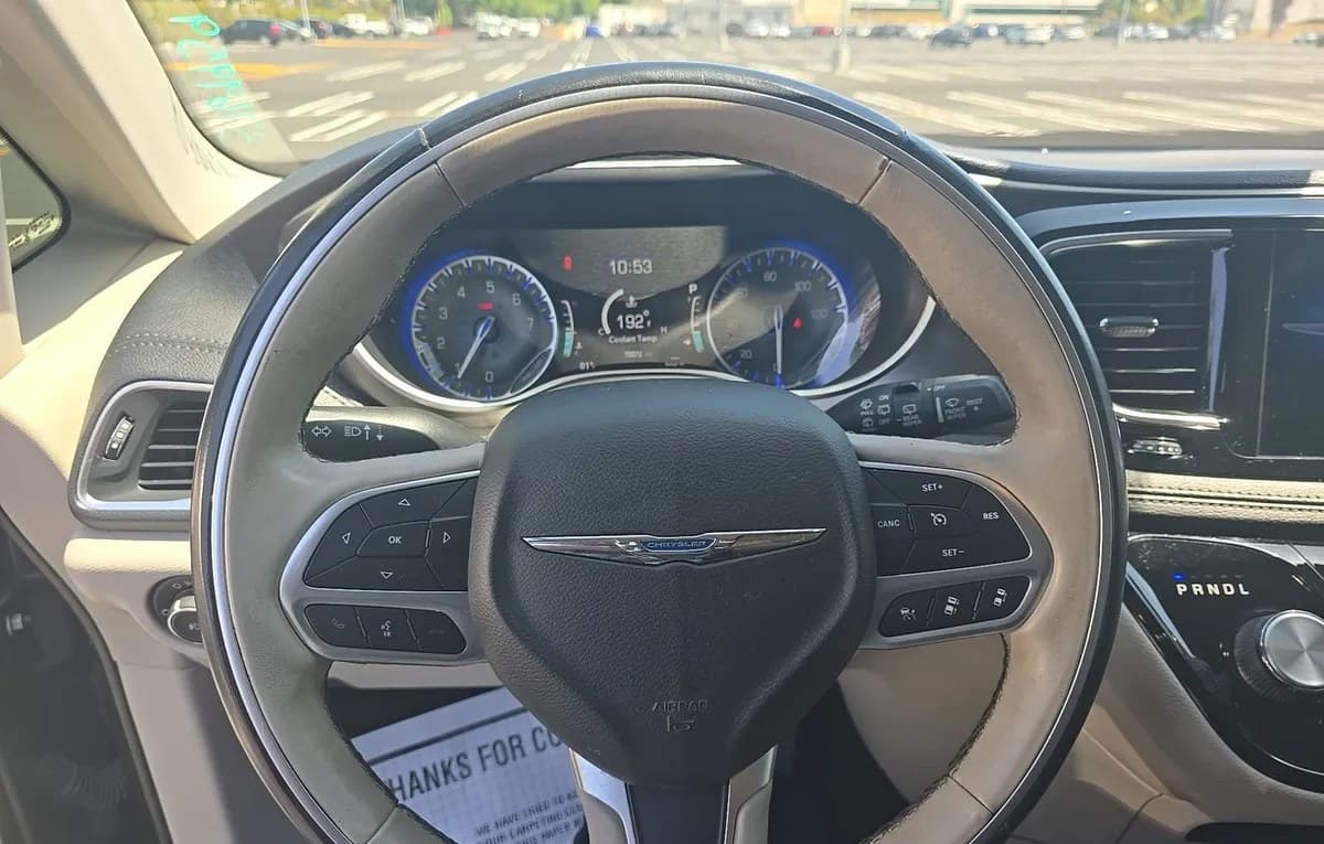 2017 CHRYSLER PACIFICA Limited 7