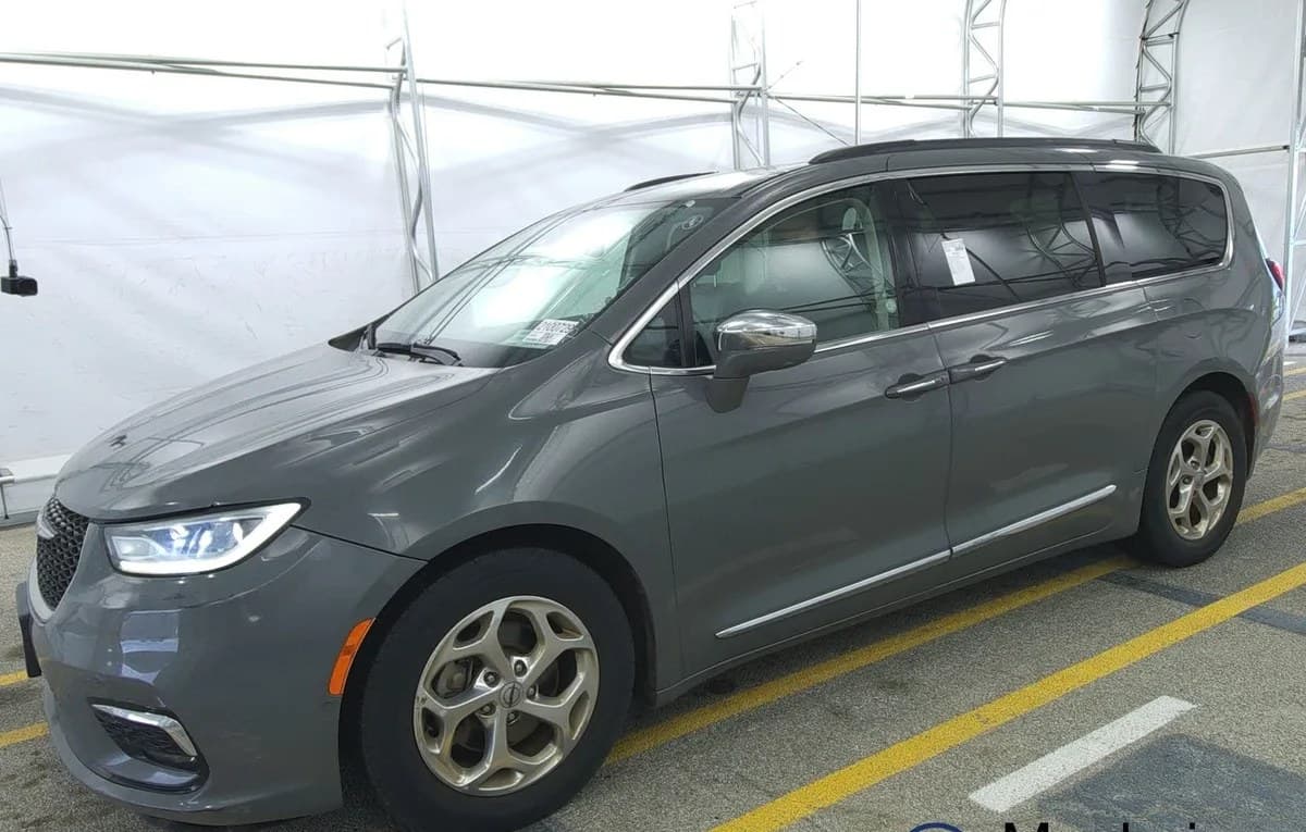 2022 CHRYSLER PACIFICA LIMITED 121.6" WB 2