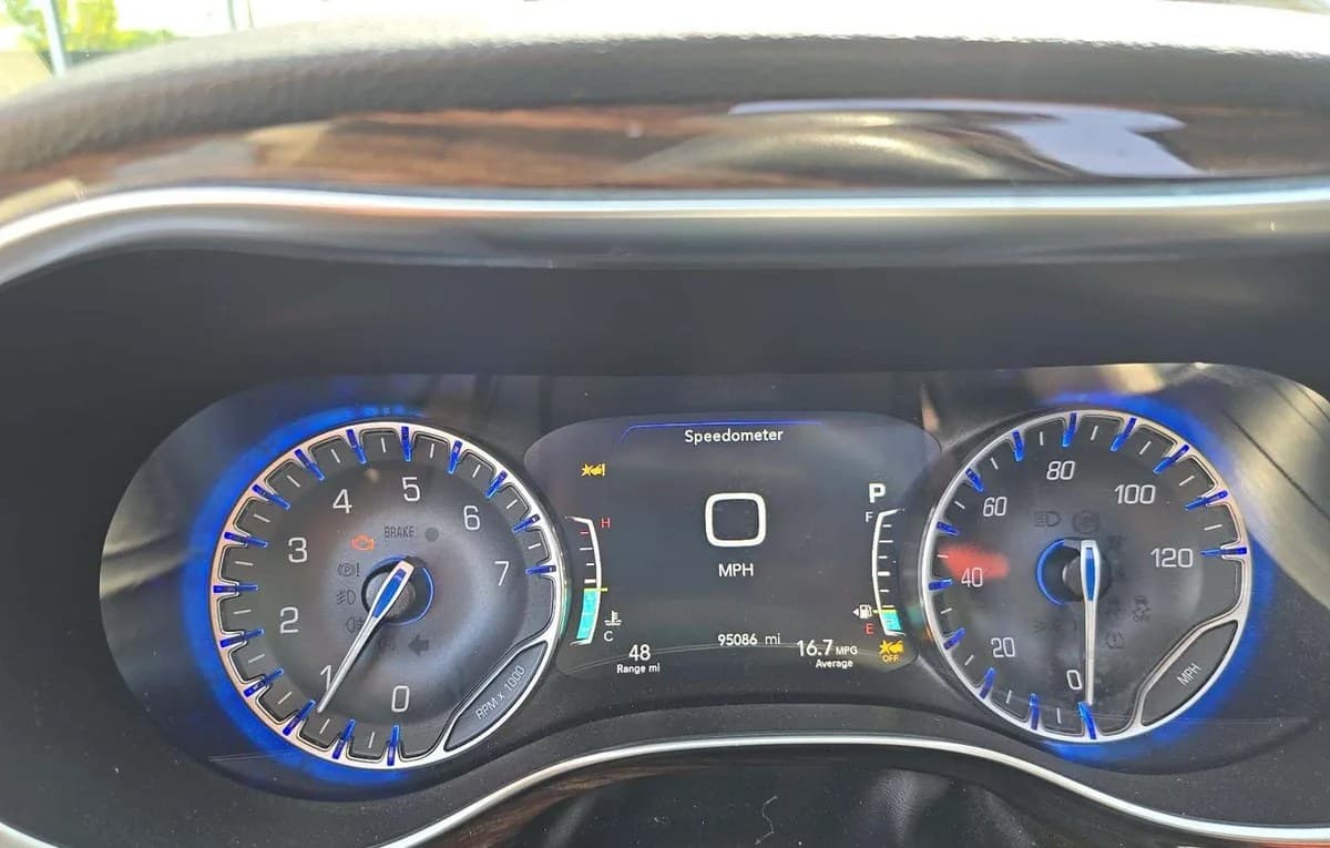 2022 CHRYSLER PACIFICA LIMITED 121.6" WB 6