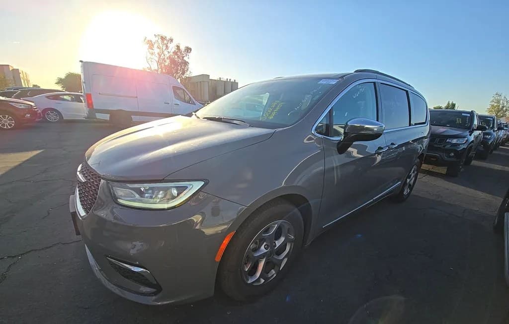 2023 CHRYSLER PACIFICA LIMITED 121.6" WB 1