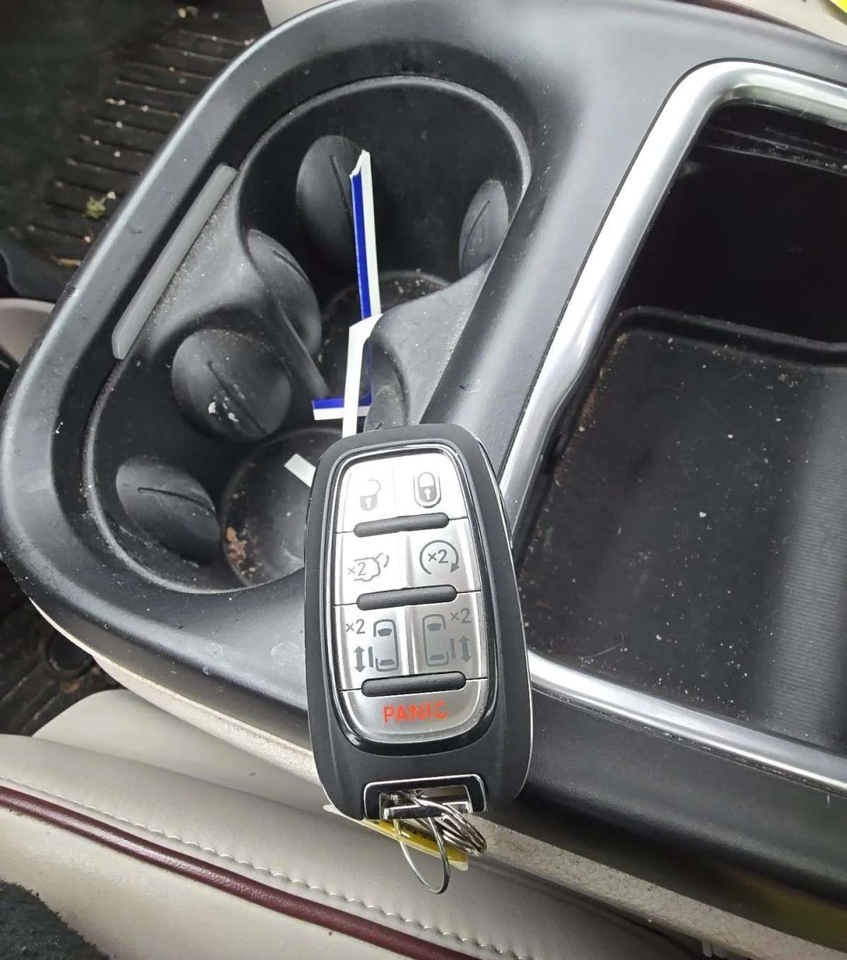 2020 CHRYSLER PACIFICA LIMITED 121.6" WB 5