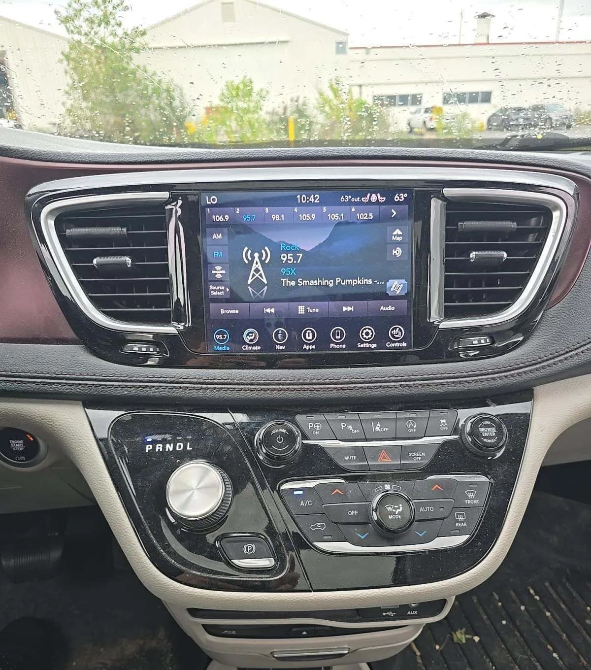 2020 CHRYSLER PACIFICA LIMITED 121.6" WB 7