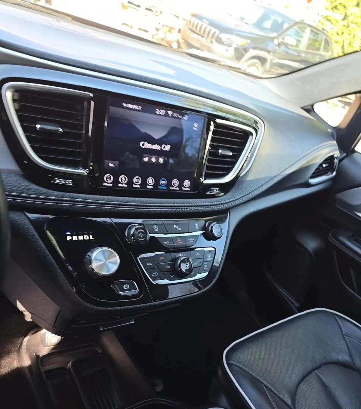 2018 CHRYSLER PACIFICA LIMITED 121.6" WB 7