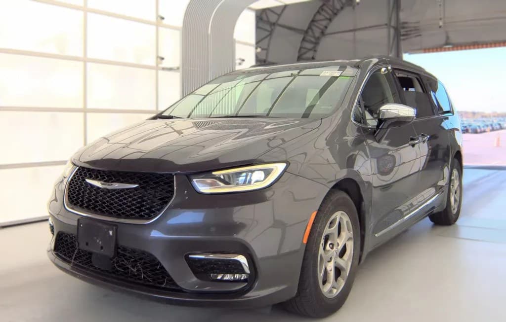 2023 CHRYSLER PACIFICA LIMITED 121.6" WB