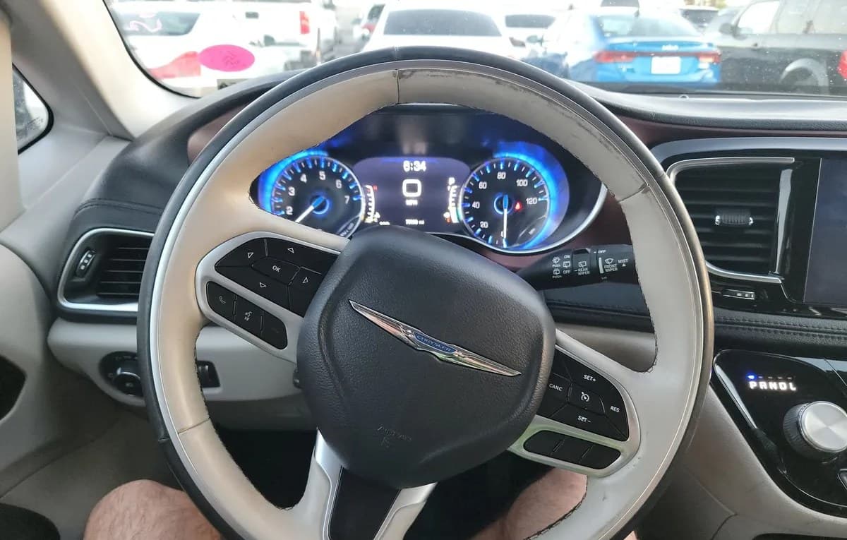2020 CHRYSLER PACIFICA LIMITED 121.6" WB 7