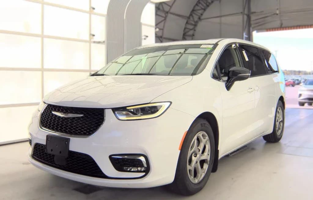 2024 CHRYSLER PACIFICA LIMITED 121.6" WB