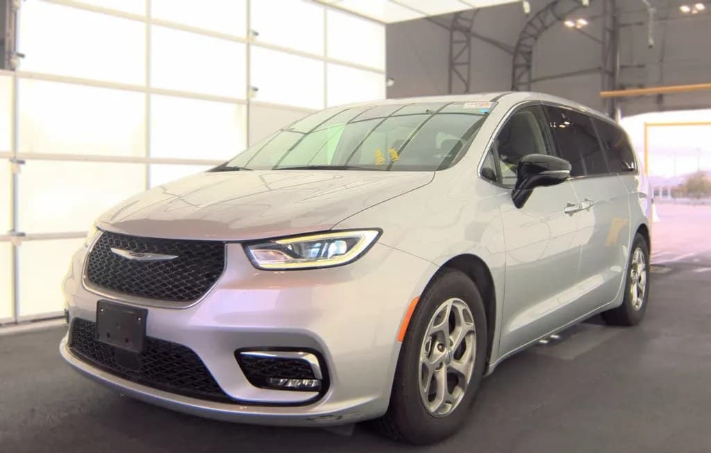 2024 CHRYSLER PACIFICA LIMITED 121.6" WB