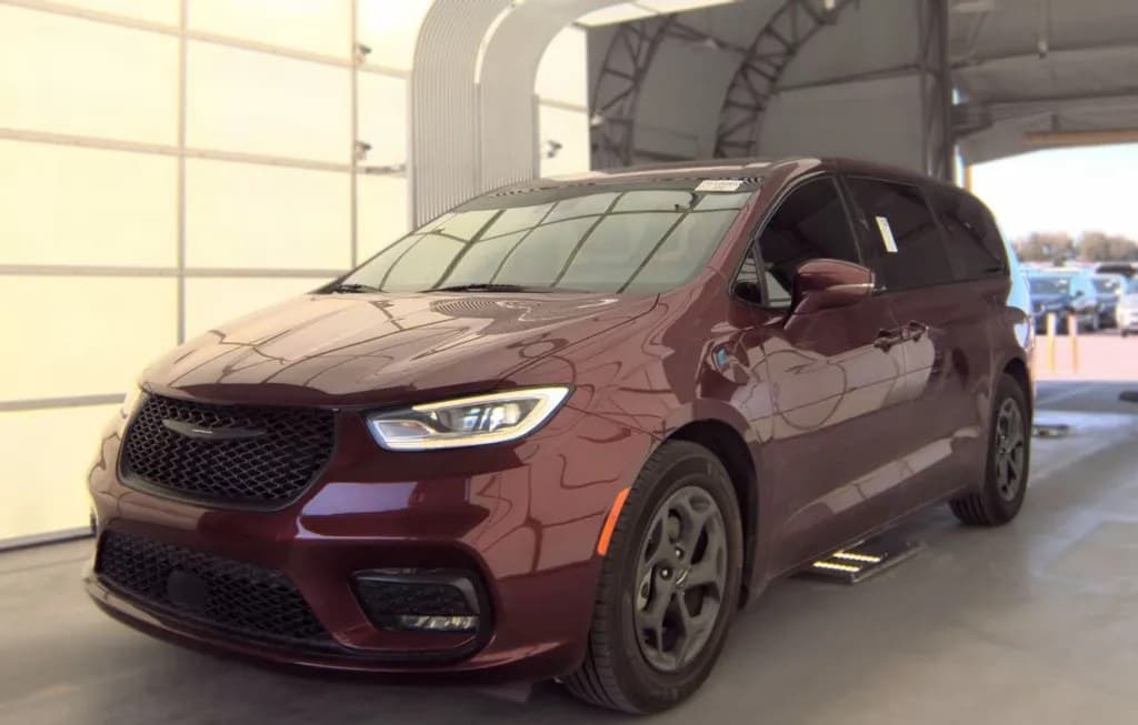 2022 CHRYSLER PACIFICA HYBRID TOURING L 121.6" WB