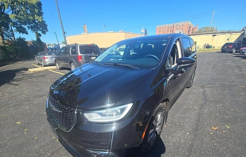 2023 CHRYSLER PACIFICA HYBRID TOURING L 121.6" WB