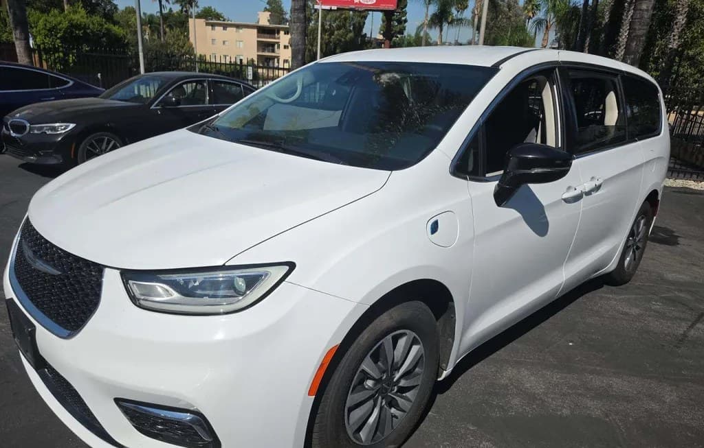 2024 CHRYSLER PACIFICA HYBRID SELECT 121.6" WB 1