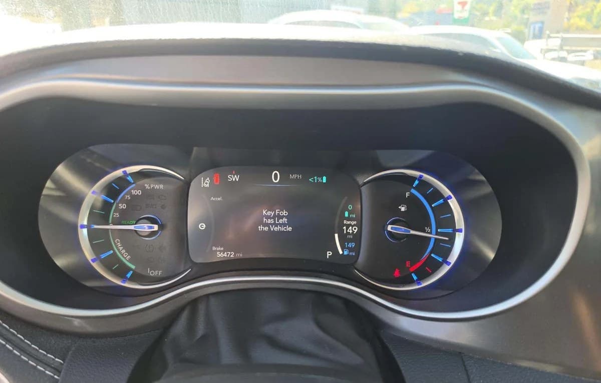 2024 CHRYSLER PACIFICA HYBRID SELECT 121.6" WB 6