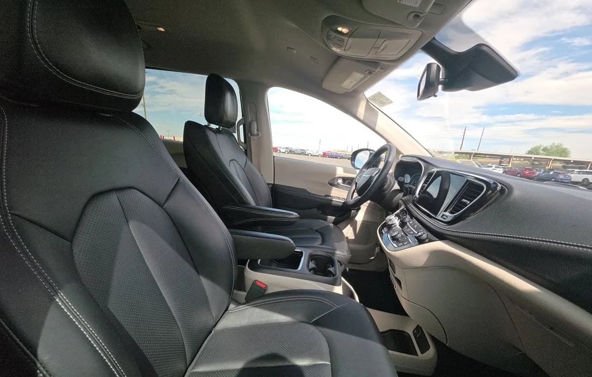 2024 CHRYSLER PACIFICA HYBRID SELECT 121.6" WB 5