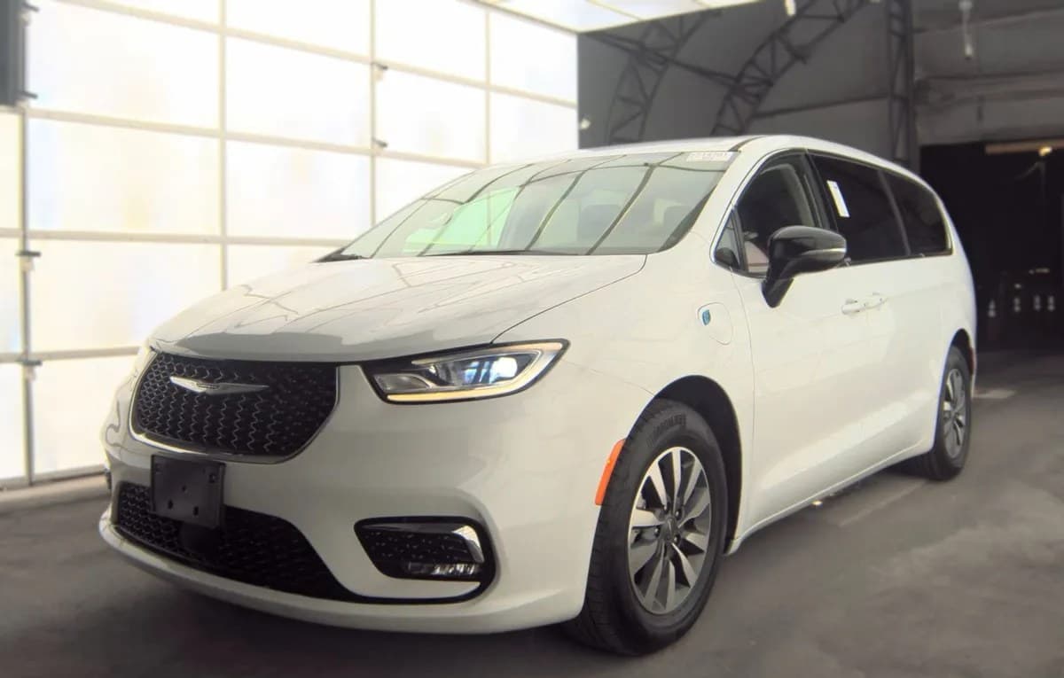 2024 CHRYSLER PACIFICA HYBRID SELECT 121.6" WB 2
