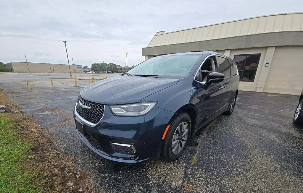 2024 CHRYSLER PACIFICA HYBRID SELECT