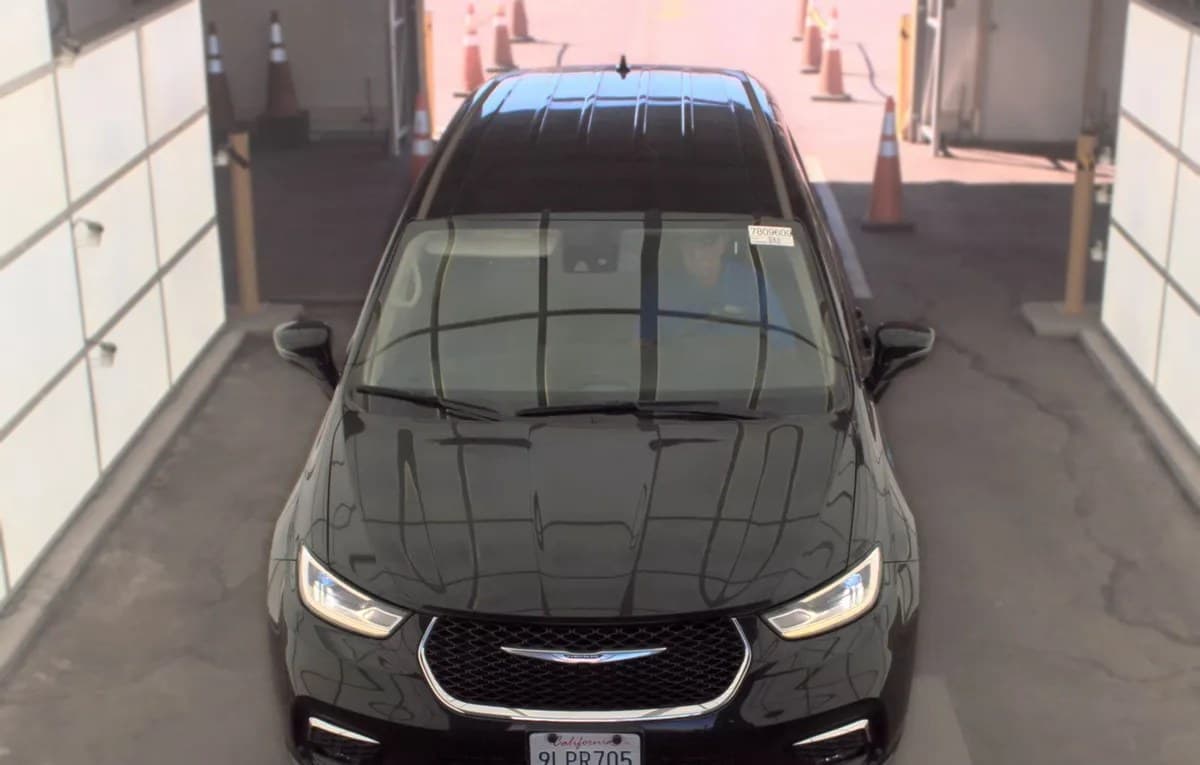 2024 CHRYSLER PACIFICA HYBRID SELECT 121.6" WB 3