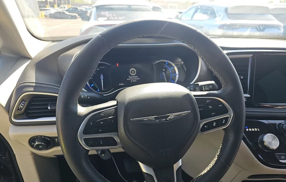 2024 CHRYSLER PACIFICA HYBRID SELECT 121.6" WB 7