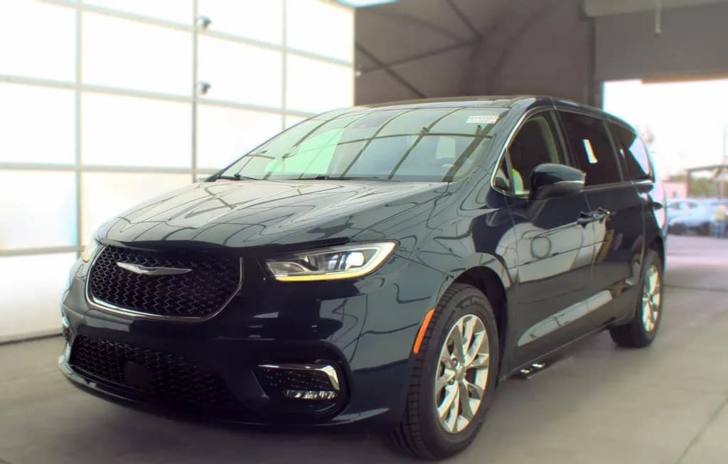 2023 CHRYSLER PACIFICA TOURING L 121.6" WB 1