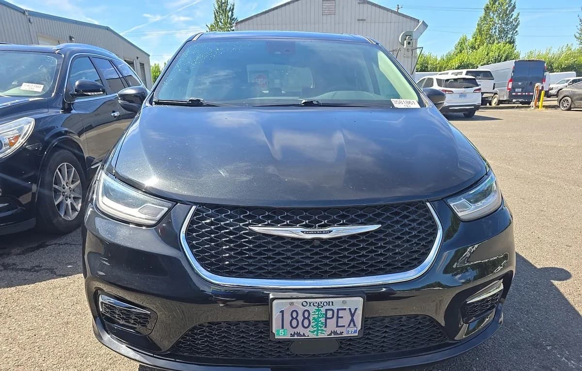 2023 CHRYSLER PACIFICA TOURING L 121.6" WB 3