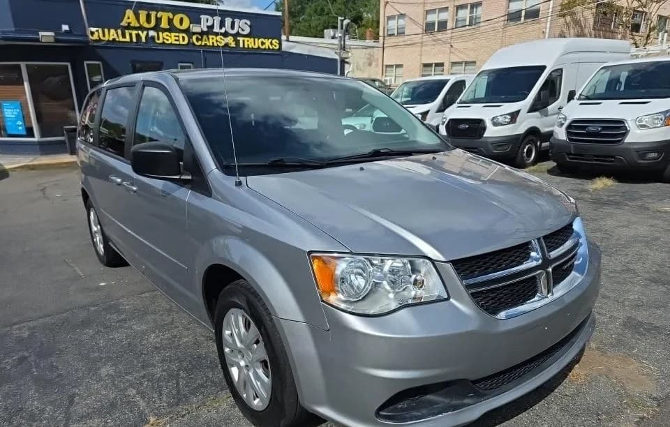 2017 DODGE GRAND CARAVAN SE 121.2" WB 4