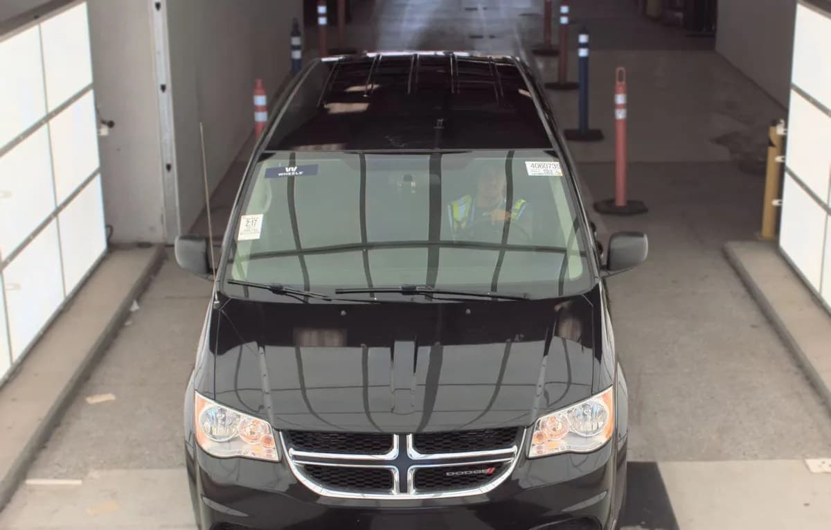 2017 DODGE GRAND CARAVAN SE 121.2" WB 3