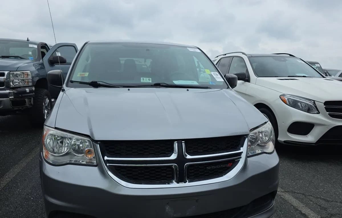 2017 DODGE GRAND CARAVAN SE 121.2" WB 3