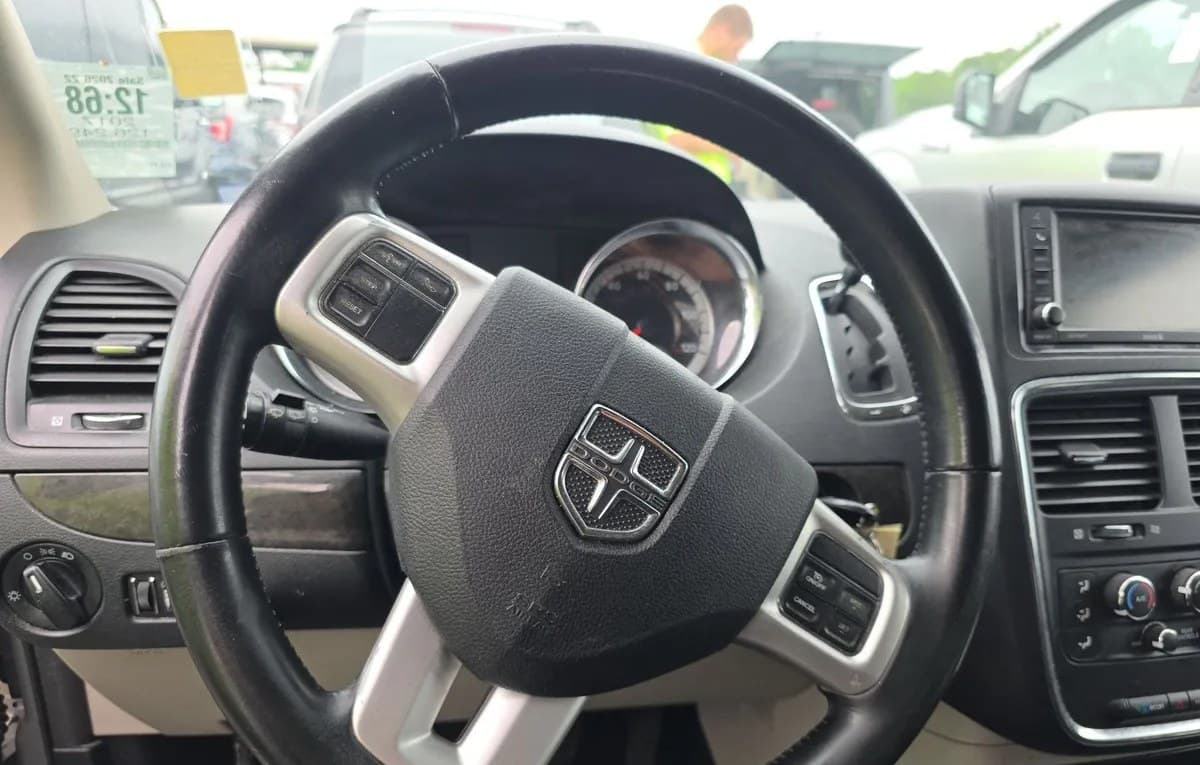 2017 DODGE GRAND CARAVAN SE 121.2" WB 7